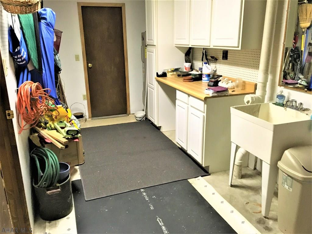 Lakewood Manor - Residential