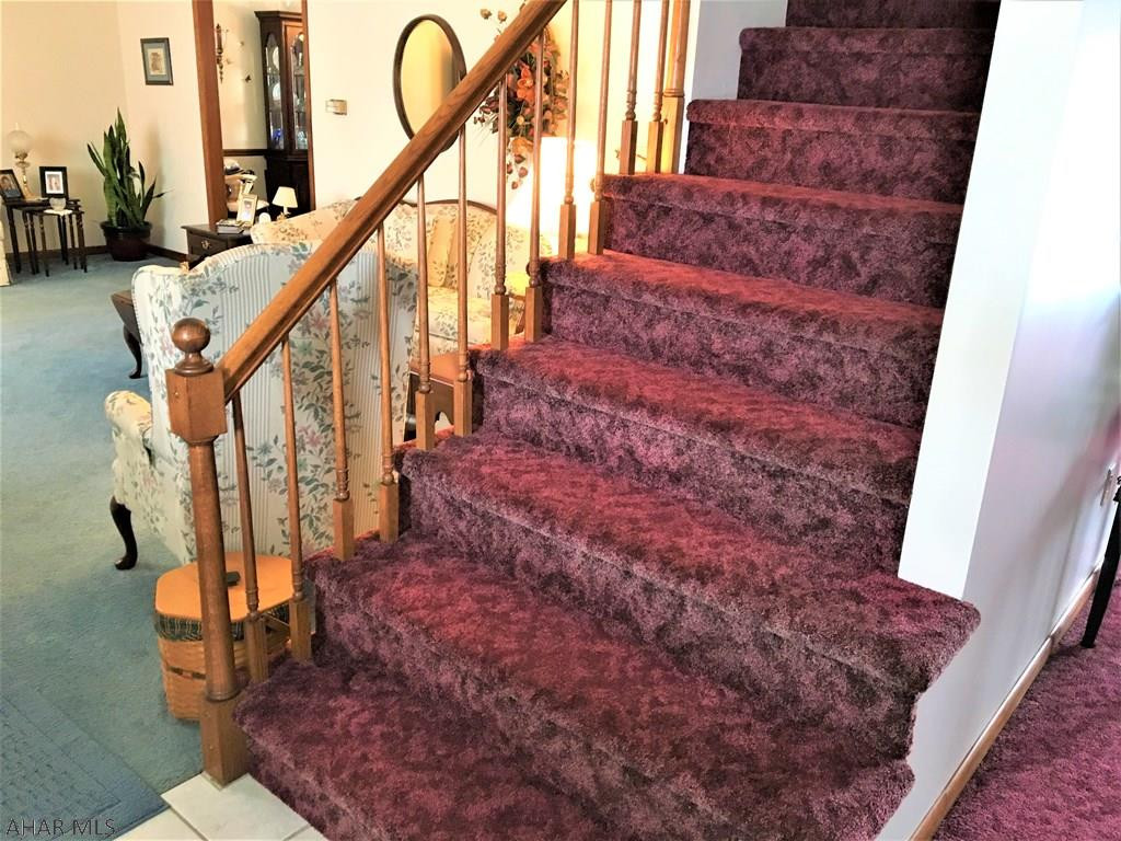 Lakewood Manor - Residential