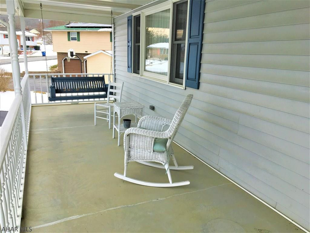 Lakewood Manor - Residential