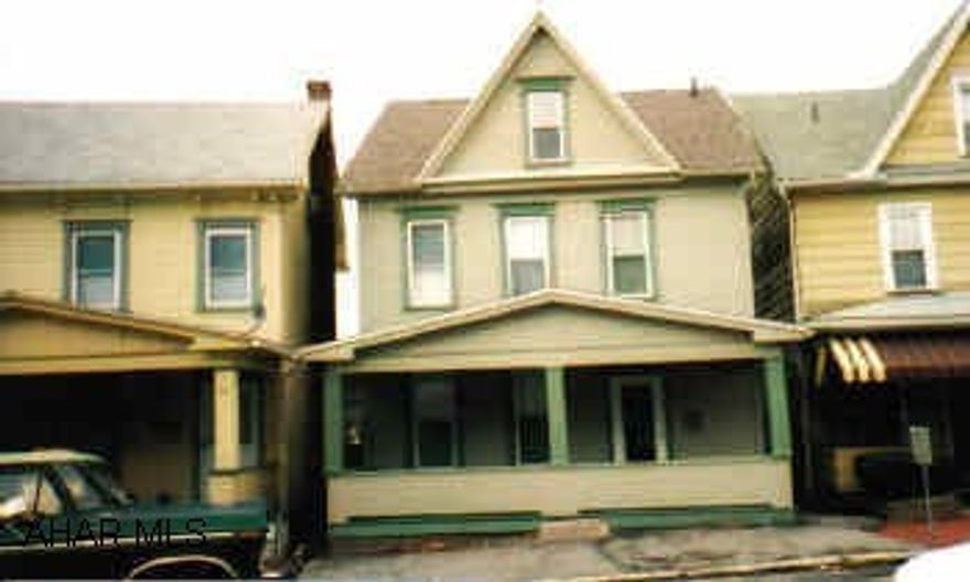 3 bedrooms, off street parking, fenced yard, tastefully decorated.  Contengency:  after 5/3/01