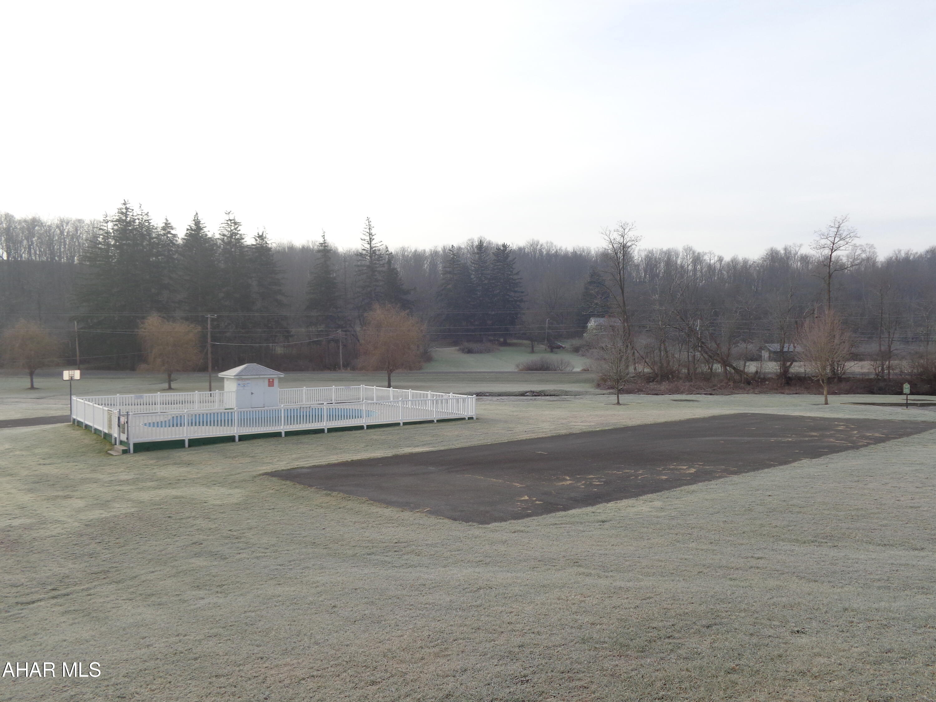 Maple Hollow - Residential