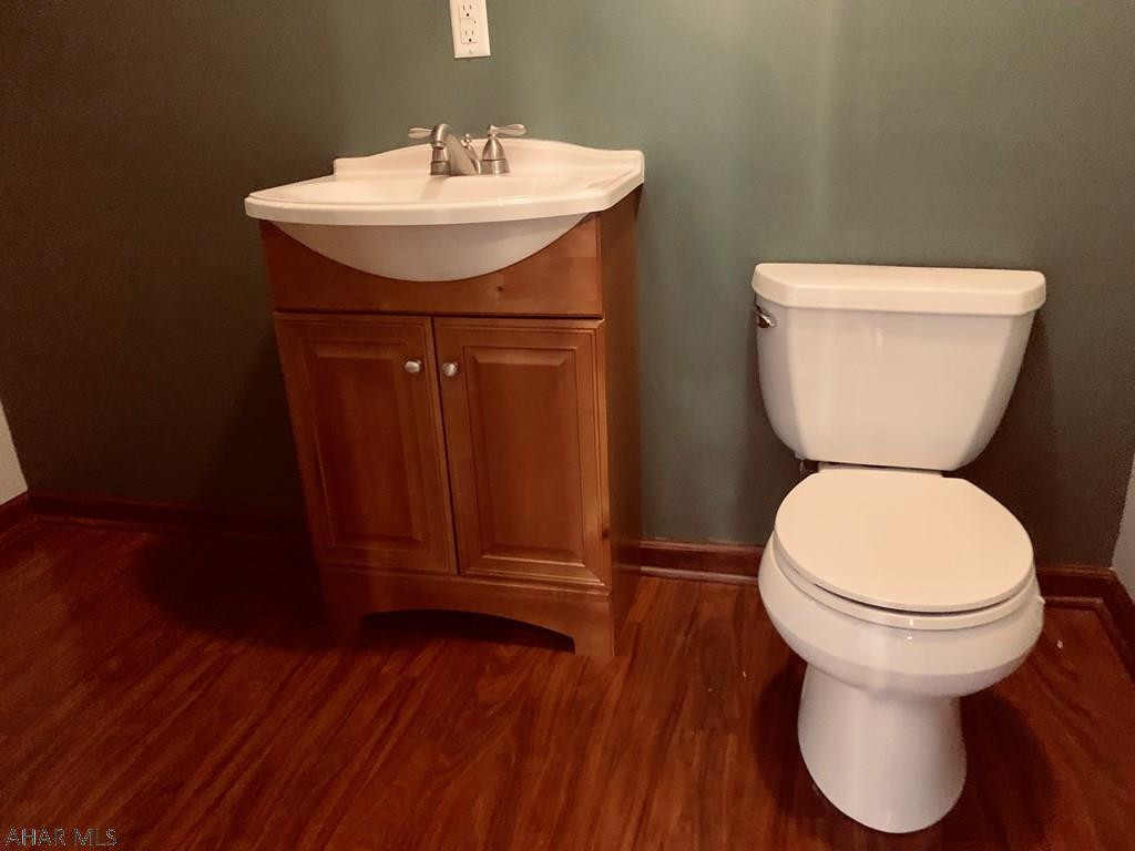 Church Hill Manor - Residential