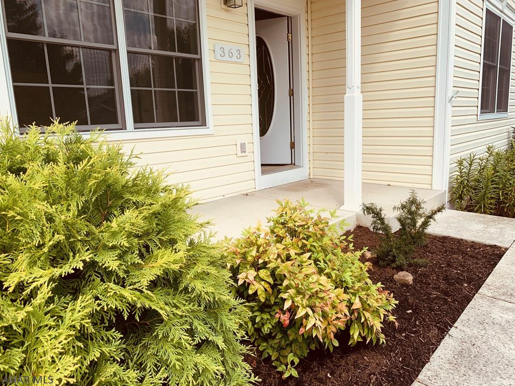 Church Hill Manor - Residential