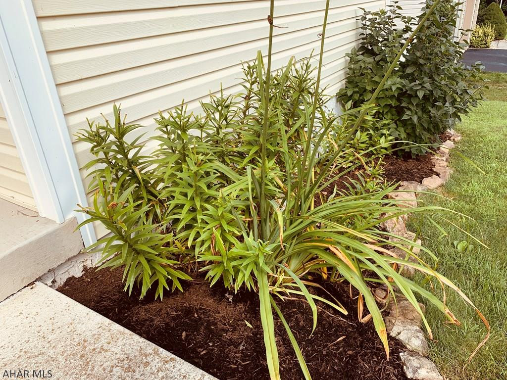 Church Hill Manor - Residential