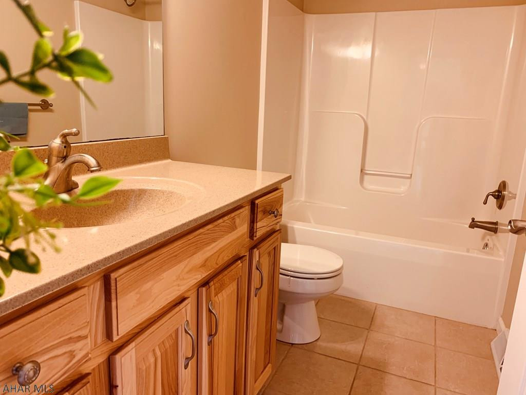 Church Hill Manor - Residential