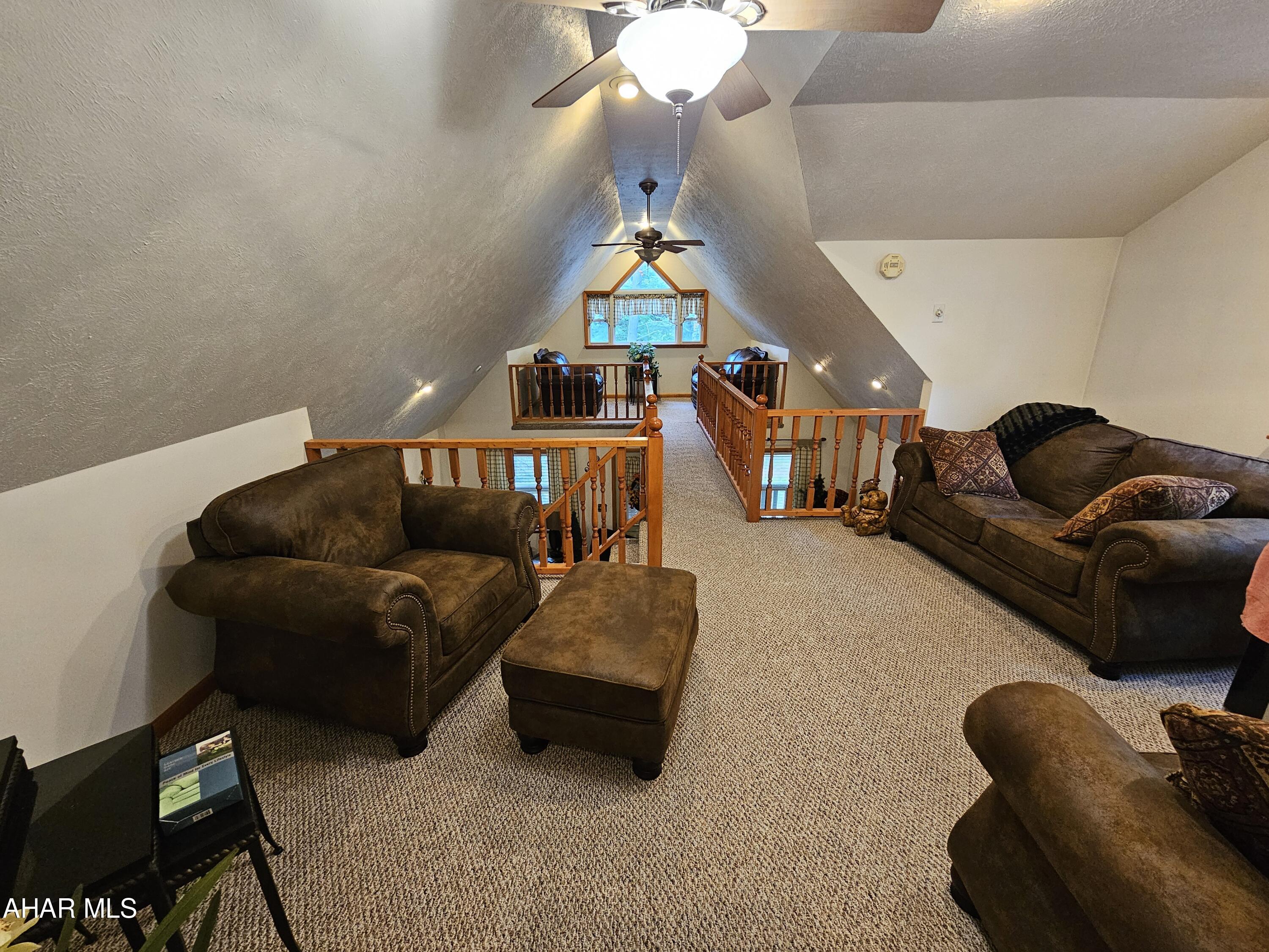 Glendale Yearound - Residential