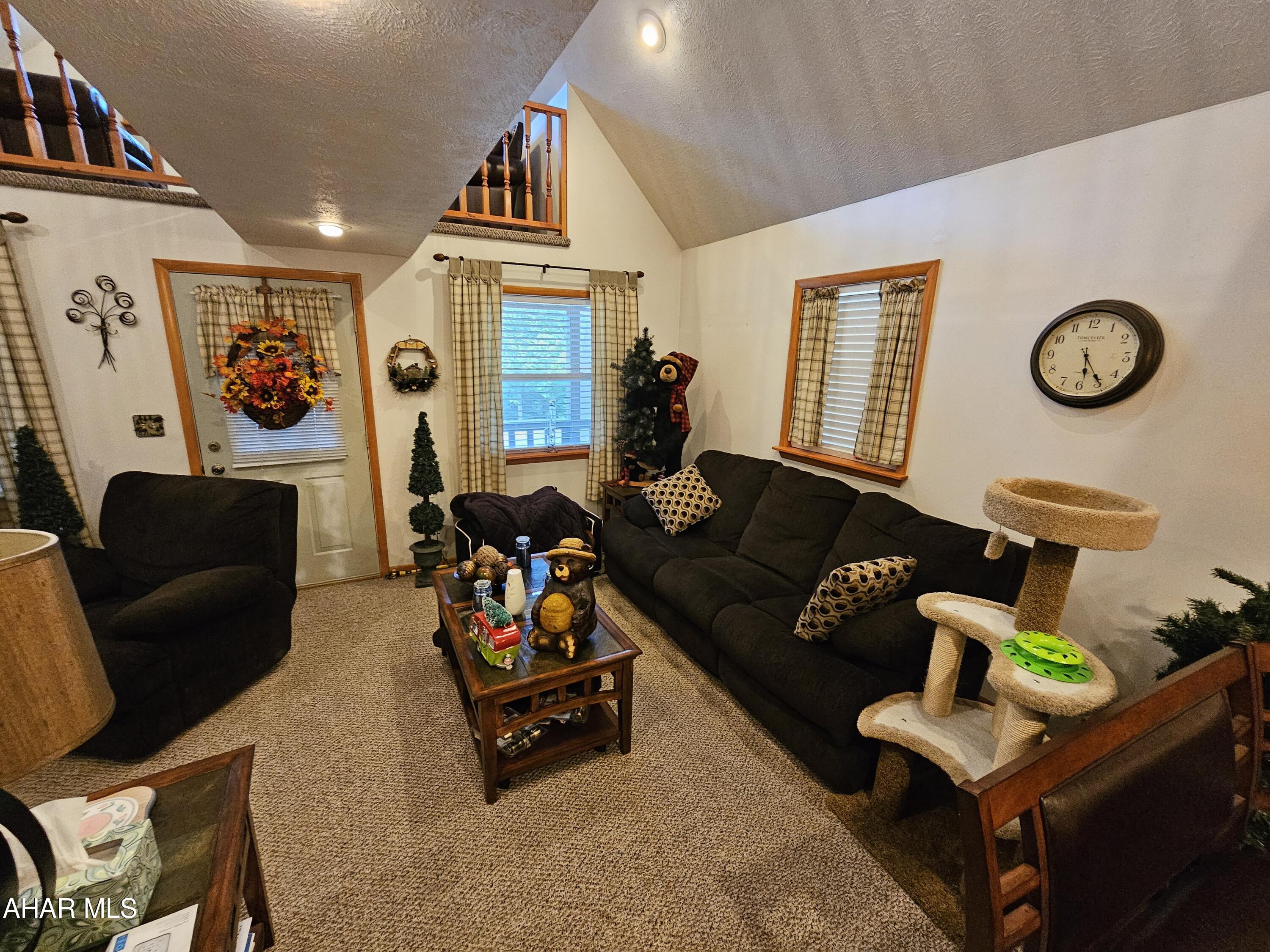 Glendale Yearound - Residential