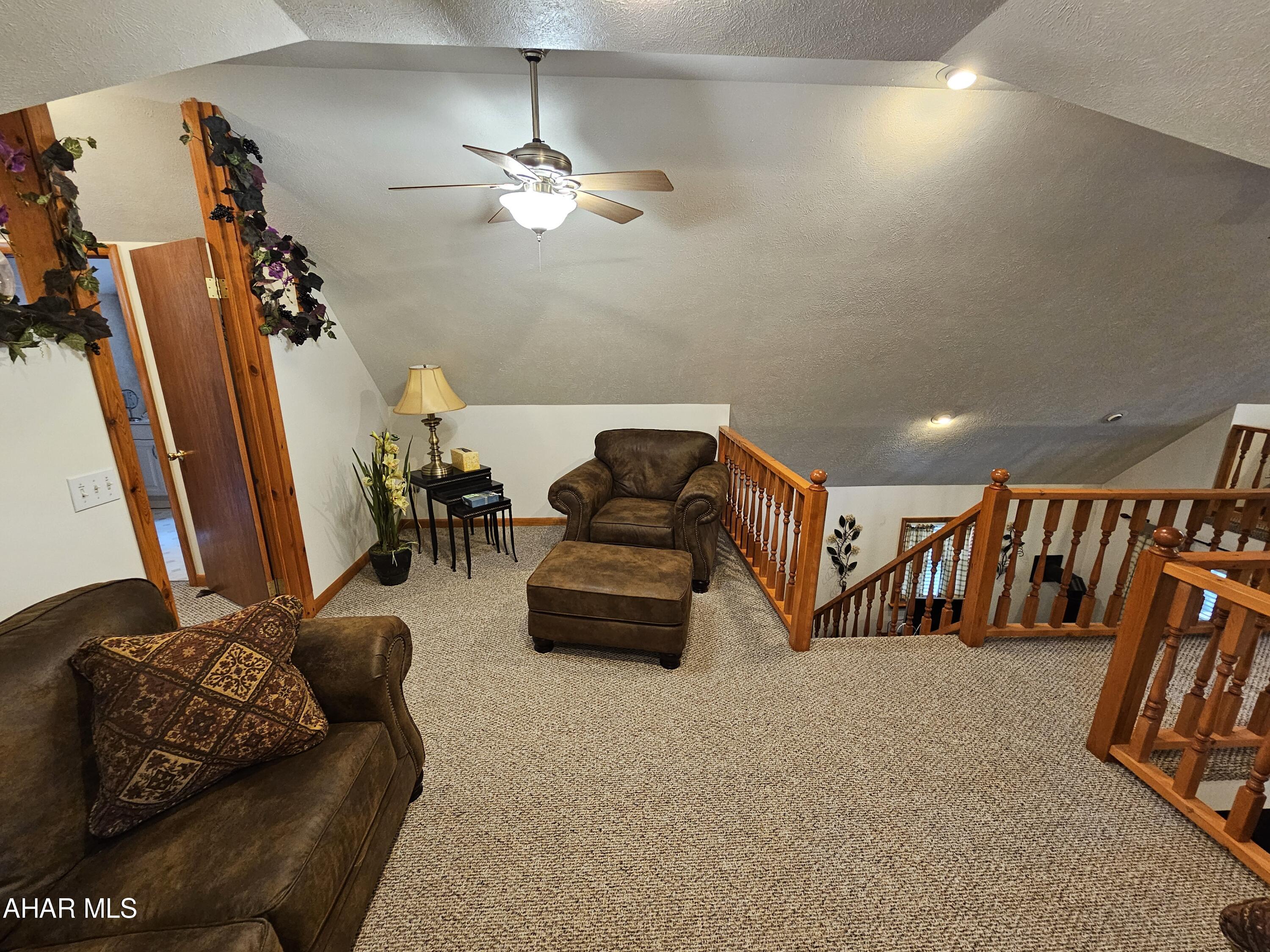 Glendale Yearound - Residential