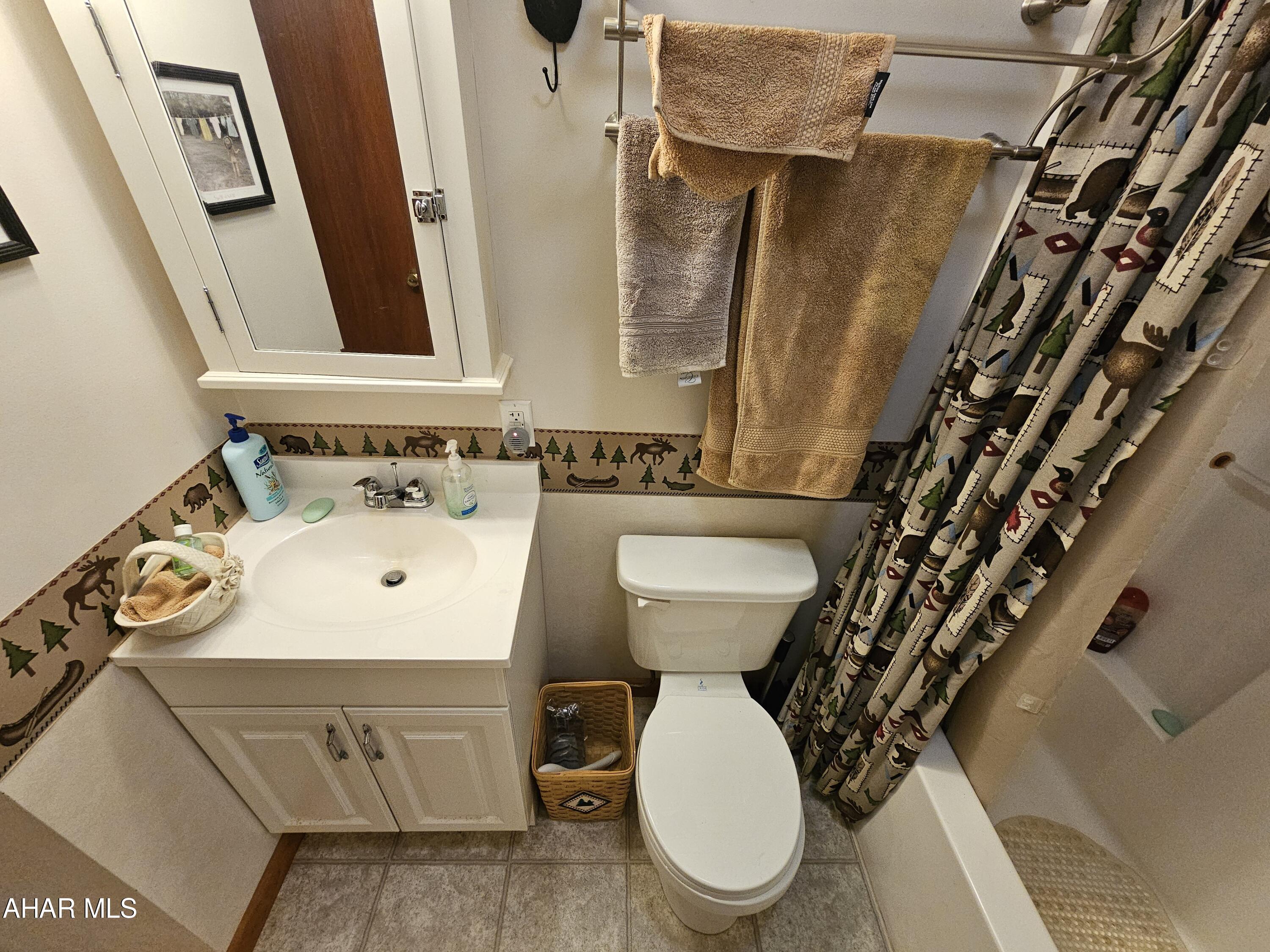 Glendale Yearound - Residential