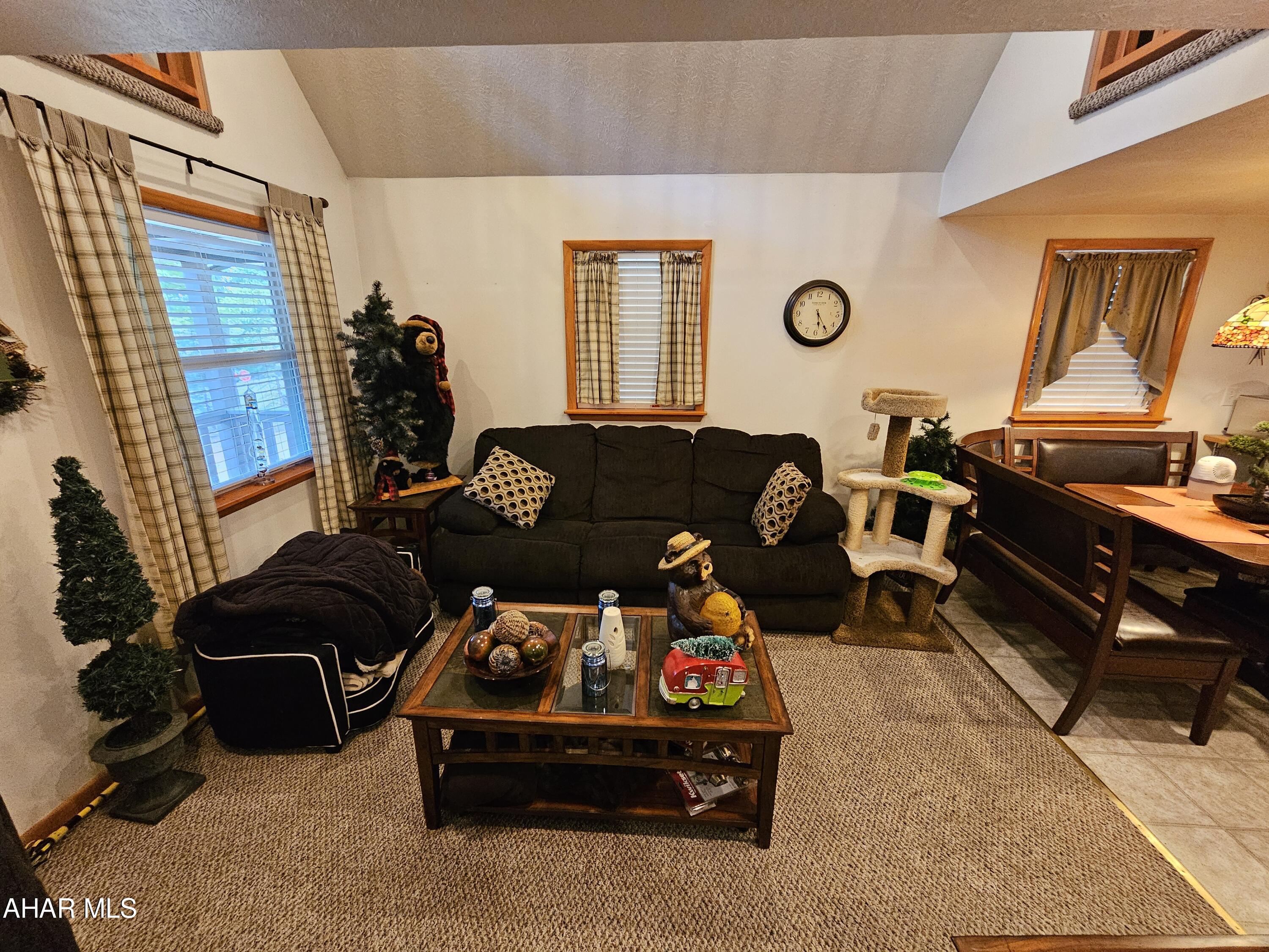 Glendale Yearound - Residential