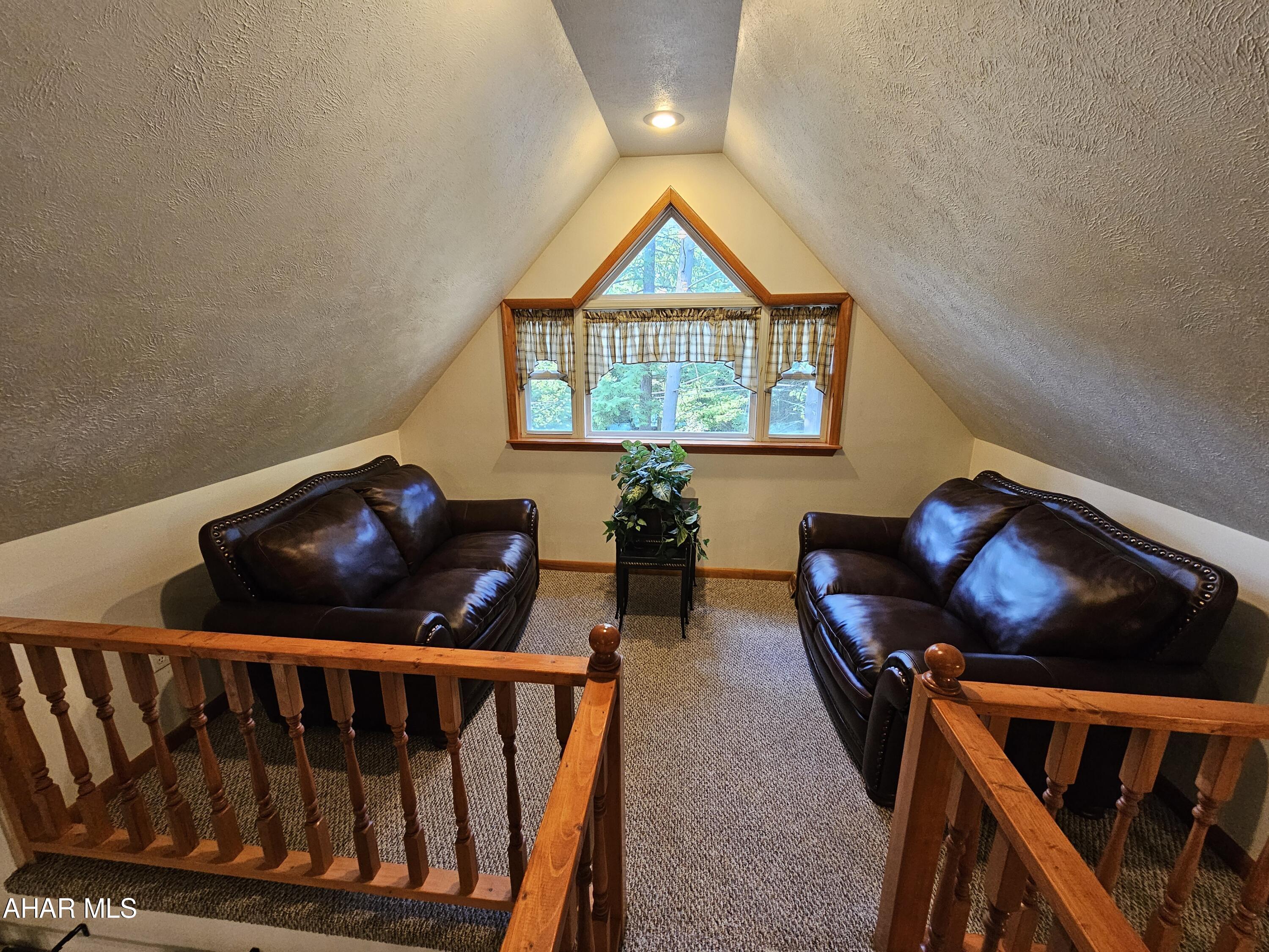 Glendale Yearound - Residential