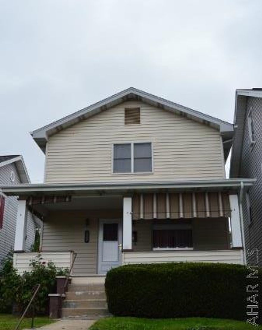 This charming 3 bedroom, 1 bath house is situated in a great location within Altoona. A solid home that has been well-maintained and taken care of also offers a 1 car garage and newer roof. This home is not going to last so schedule a showing today.