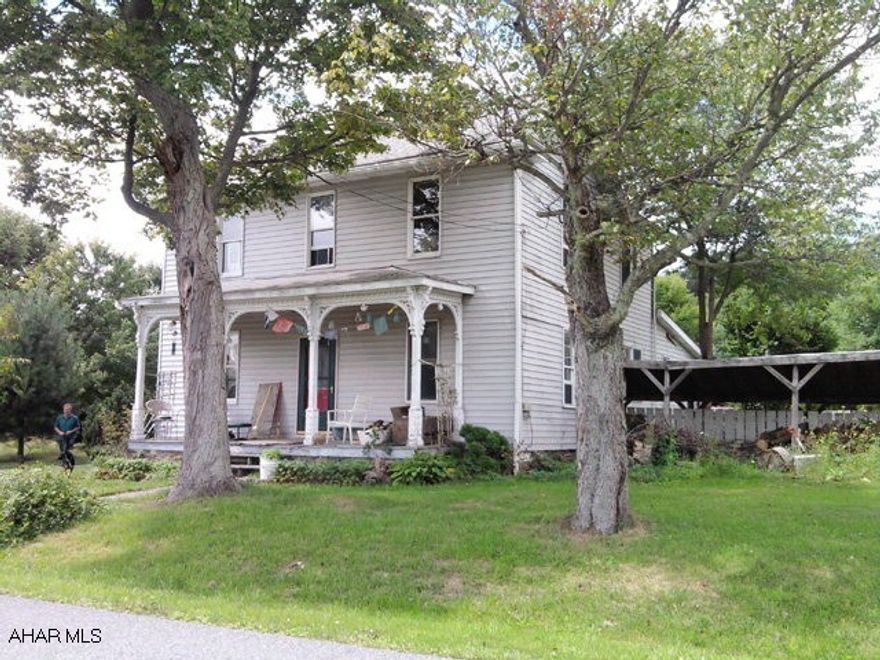 2 story, 4 bedroom home on 5.33 acres in Warriors Mark. Seperate 2 bedroom cottage and 40' x 60' pole building.  No showings until after September 1.