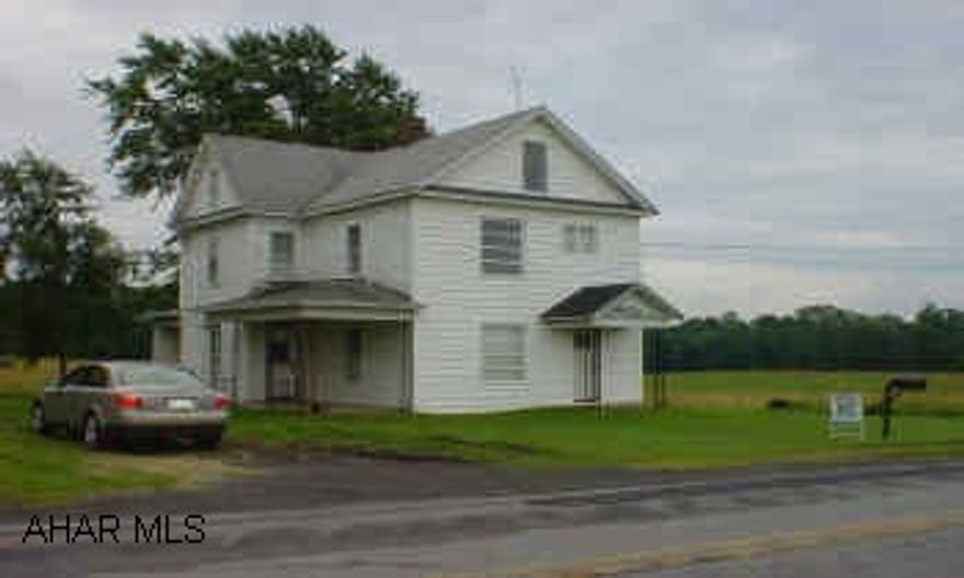 Classic farmhouse on approx. 7.9 acres, 3 bedrooms, 1 bath, new carpet, new ceramic tile floors, and original wood doors.  Classic farmhouse on approx. 7.9 acres, 3 bedrooms, 1 bath, new carpet, new ceramic tile floors, and original wood doors.