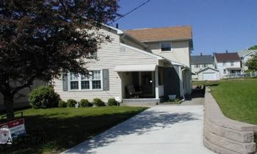 3 Bedroom home with large updated kitchen, spacious living room, Bonus area off kitchen, 1st floor laundry, 2 Baths, Off Street Parking, New furnace & central air.  Great area!  See pictures! 3 Bedroom home with large updated kitchen, spacious living room, Bonus area off kitchen, 1st floor laundry, 2 Baths, Off Street Parking, New furnace & central air.  Great area!  See pictures!