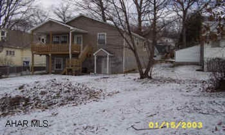 Lakemont-Beautiful New Home in quiet neighborhood. MBR with bath, 15x20 kitchen plus pantry,15x17 LR, second bedroom, bath, laundry all on one floor! 2 more bedrooms, bath & LR in basement. Huge workroom or storage. Bath and entrance handicap equipped. Lakemont - Beautiful New Home in quiet neighborhood. MBR with bath, 15x20kitchen plus pantry,15x17 LR, second bedroom, bath, laundry all on one floor! 2 more bedrooms, bath & LR in basement. Huge workroom or storage. Bath and entrance handicap equipped.