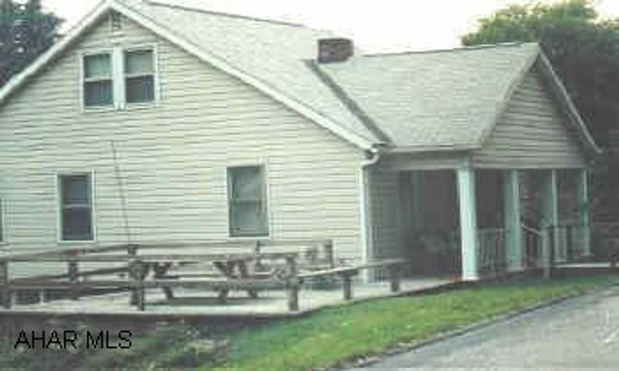 Well maintained, very good condition, nice big back yard.