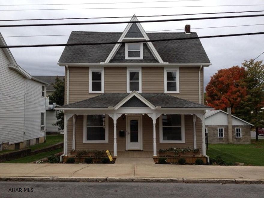 Move right in - Needs Nothing - 2 story vinyl sided 3 bedroom house in SCSD. Totally renovated! New thermo windows, new siding, new paint, new flooring, new kitchen cabinets and appliances, new bathrooms. Front & rear covered porches, nicely landscaped and a 16x32 in ground swimming pool with new wooden decking. Newer furnace & roof and newly installed central A/C.