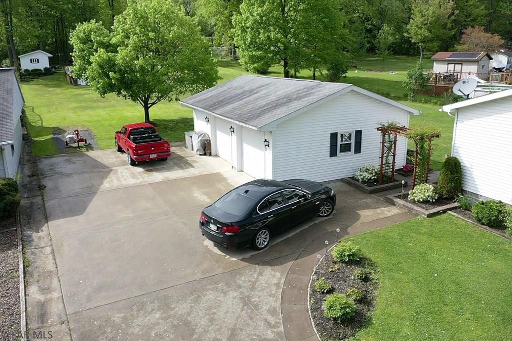 Lower Brush Mountain Road - Residential