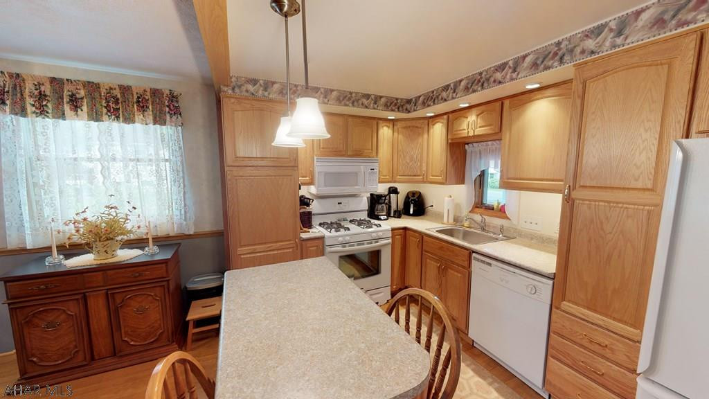 Lower Brush Mountain Road - Residential