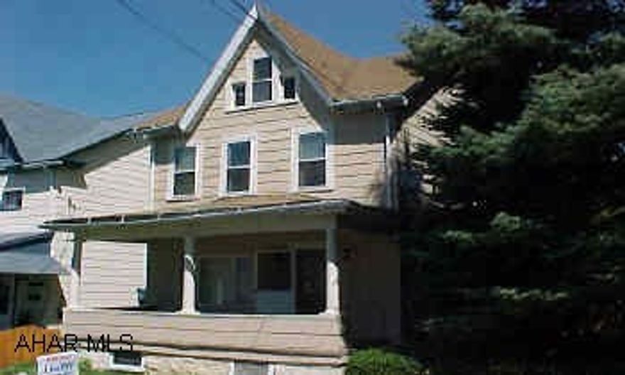 Looking for an Offer!  Lots of potential - Needs Cosmetic Work - Modern kitchen and bath - Good East End Location!