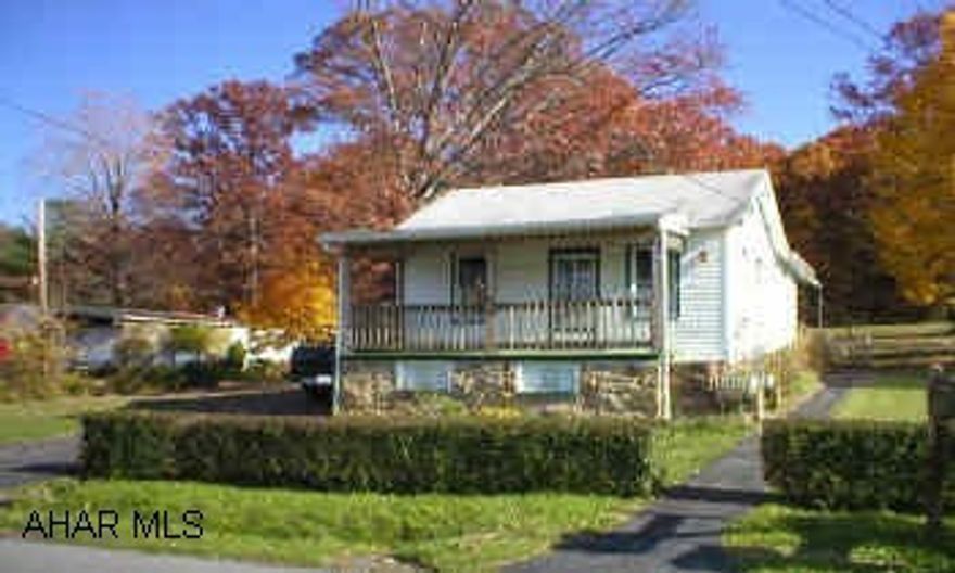 One story, could be added onto 1 large 1 acre lot One acre, wooded lot, lots of potential or build your dream home on site.