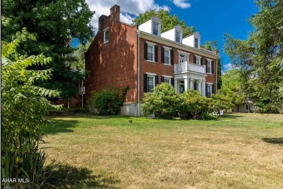 Hollidaysburg - Commercial Sale