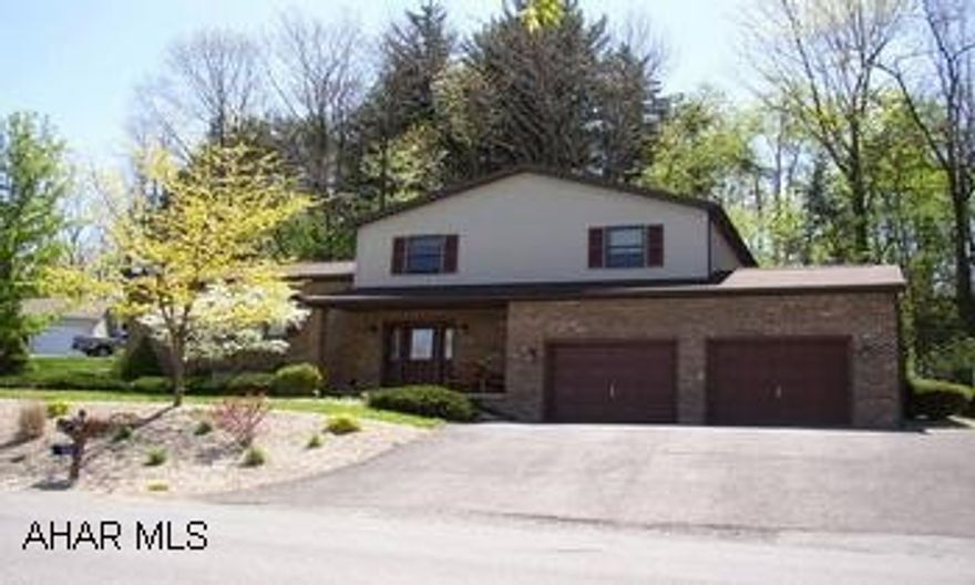 HOLLIDAYSBURG/BLAIR TWP. THIS FLOWING MULTI-LEVEL OFFERS LOTS OF SQ FT. BEAUTIFUL DEN/OFFICE AREA ON 1ST LEVEL. LOWER LEVEL FAMILY ROOM HAS UNLIMITED POSSIBILITIES. PRIVATE REAR YARD IS A "MUST SEE"