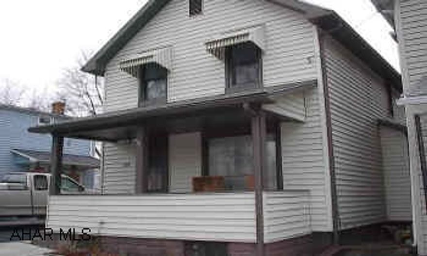 2 STORY WITH NEW WINDOWS, VINYL SIDING & KITCHEN. LAUNDRY OFF BATH. SMALL HOME & LOT IN HOLLIDAYSBURG BORO. EFFICIENT AND CLOSE TO SHOPPING, CHURCHES AND LIBRARY. CALL DARLA AT 696-1227, 934-4663 OR 946-4343X131. WWW.EBAY.COM/REO. AS IS WHERE IS.