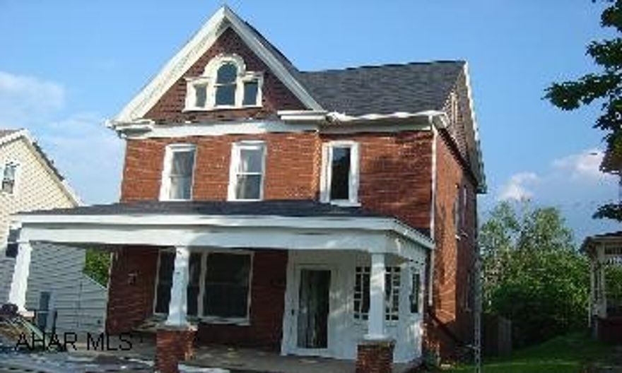 Brick - Excellent Shape - 1st Floor Bathroom - Privacy Fence - Deck - Ceramic Tile - Possible Master Bedroom Suite (3rd Floor) - Excellent Neighborhood -  Move in Condition! Brick - Excellent Shape - 1st Floor Bathroom - Privacy Fence - Deck - Ceramic Tile - Possible Master Bedroom Suite (3rd Floor) - Excellent Neighborhood -  Move in Condition!