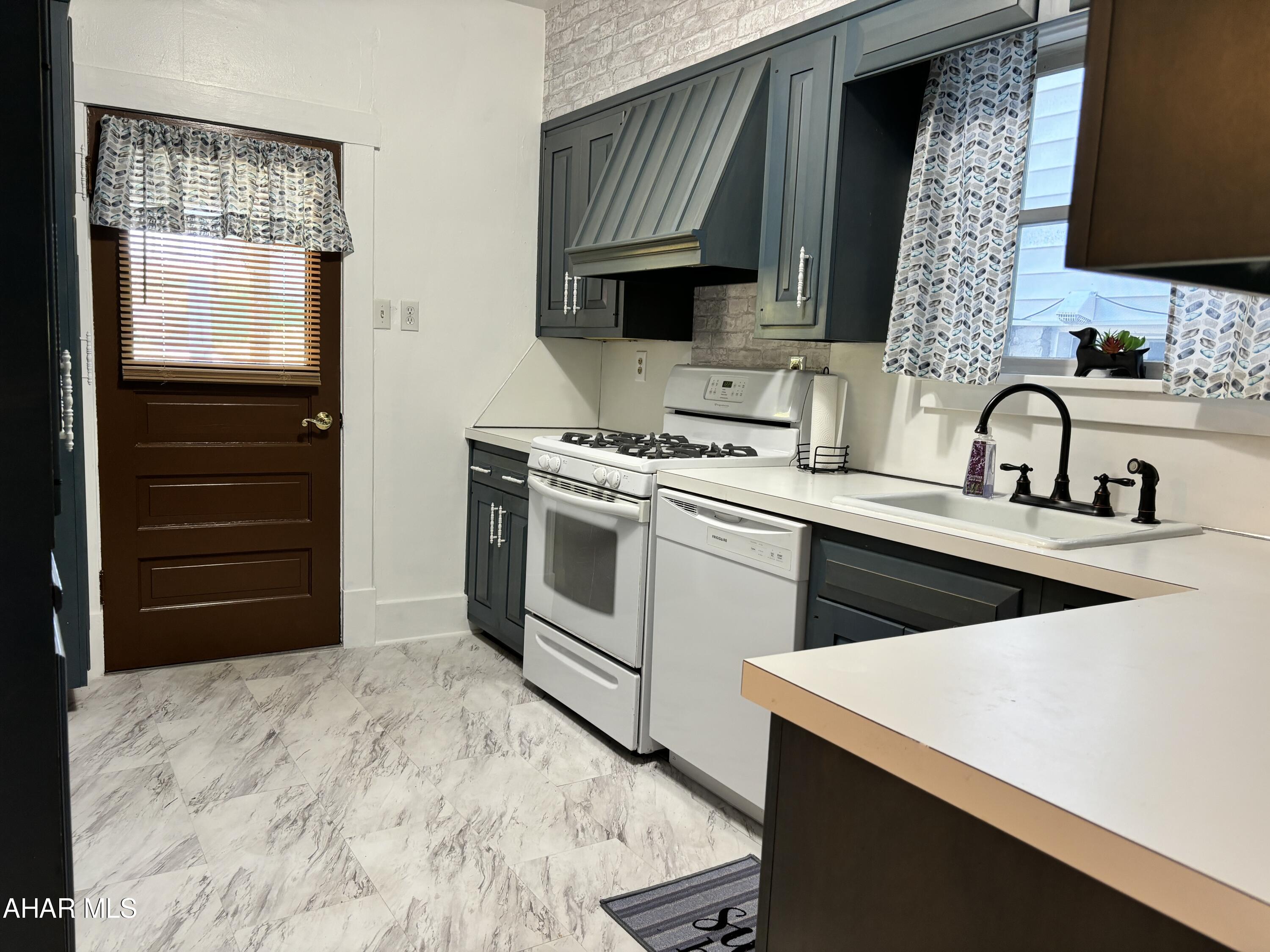 Calvert Hills - Residential