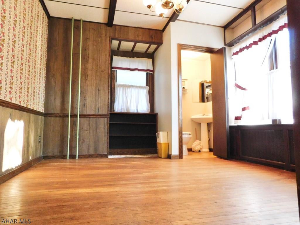 Juniata - Residential