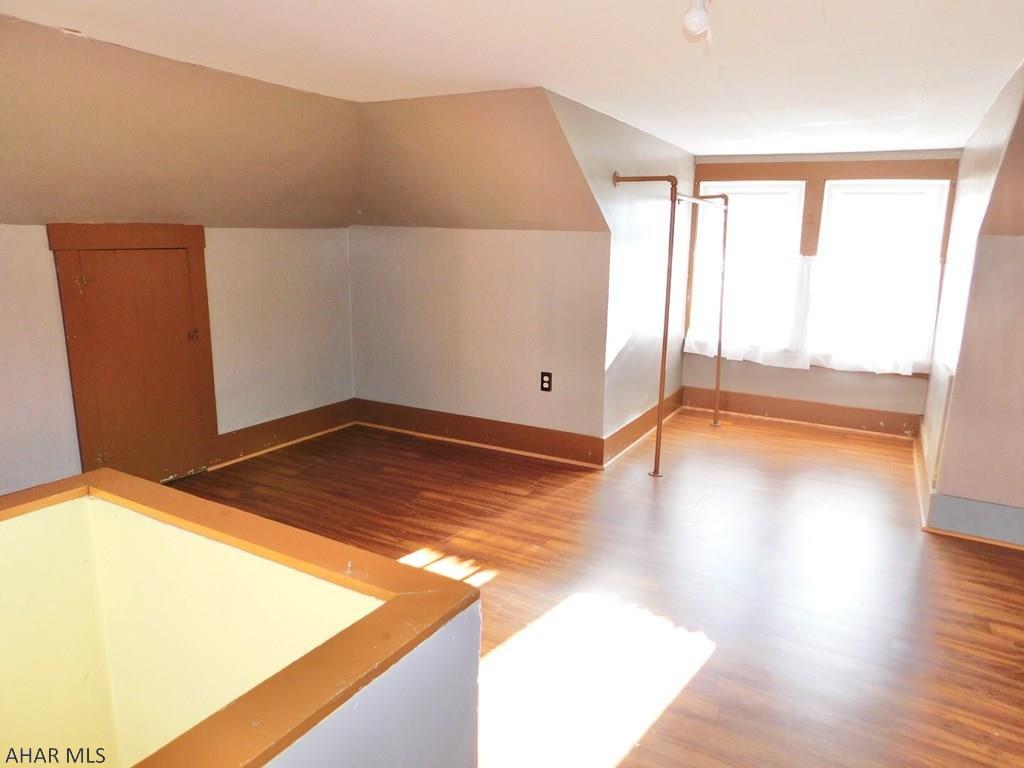 Juniata - Residential