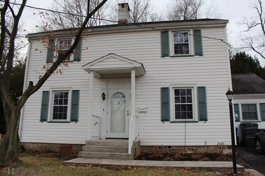 2 story home on desired Ruskin Drive. this home is advertised as a two bedroom, but could be three. Bonus room on 2nd floor or den could be used as additional bedroom. Hardwood flooring through out and sun porch off living room, great to enjoy the outside.