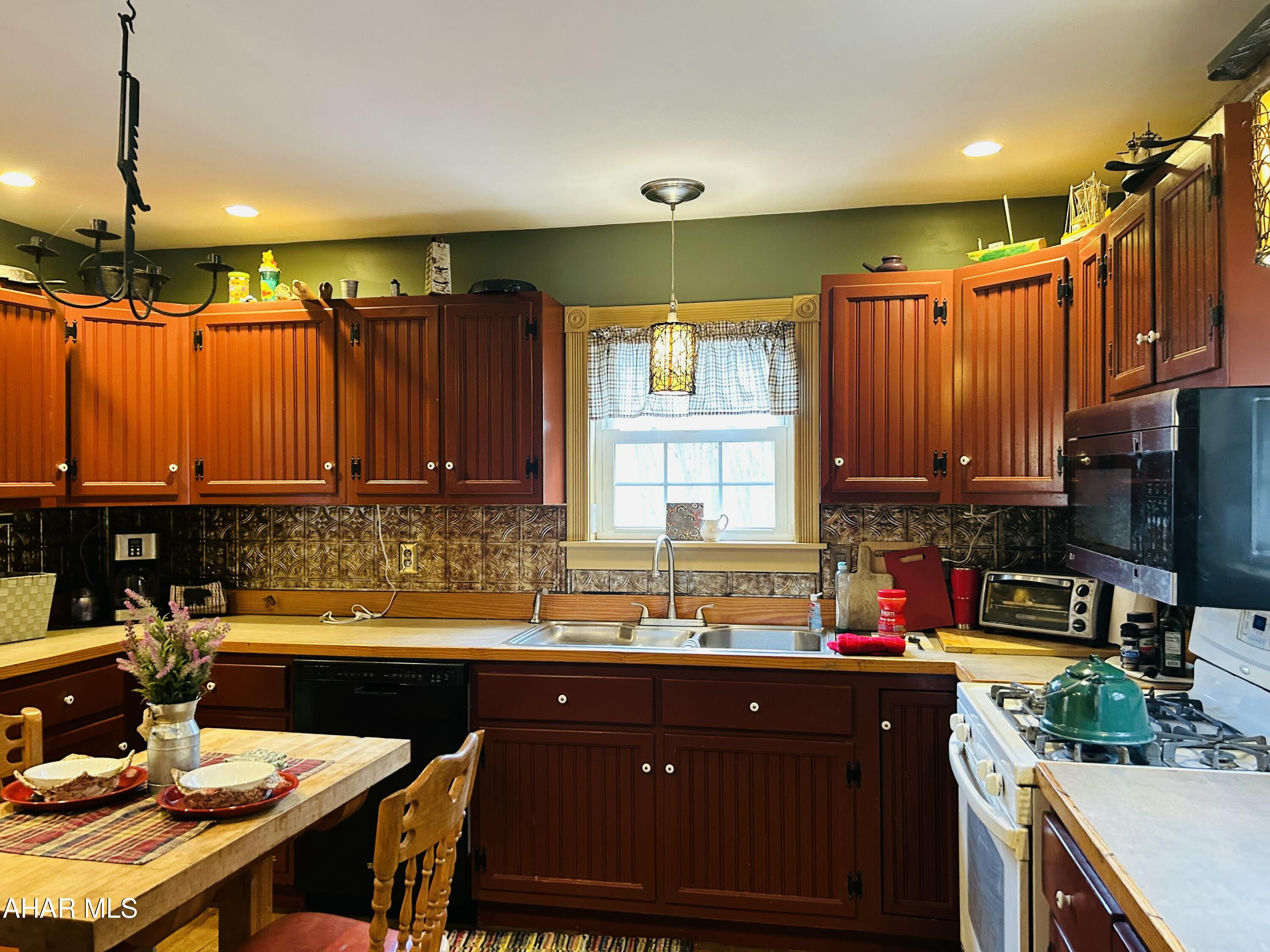 Juniata Gap - Residential