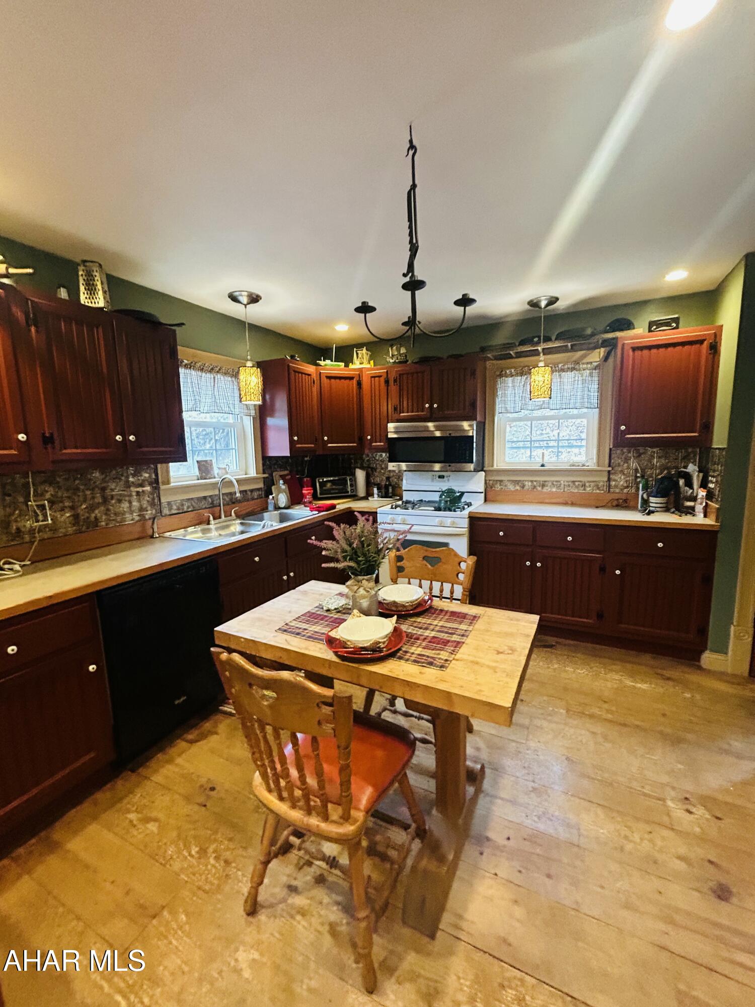 Juniata Gap - Residential