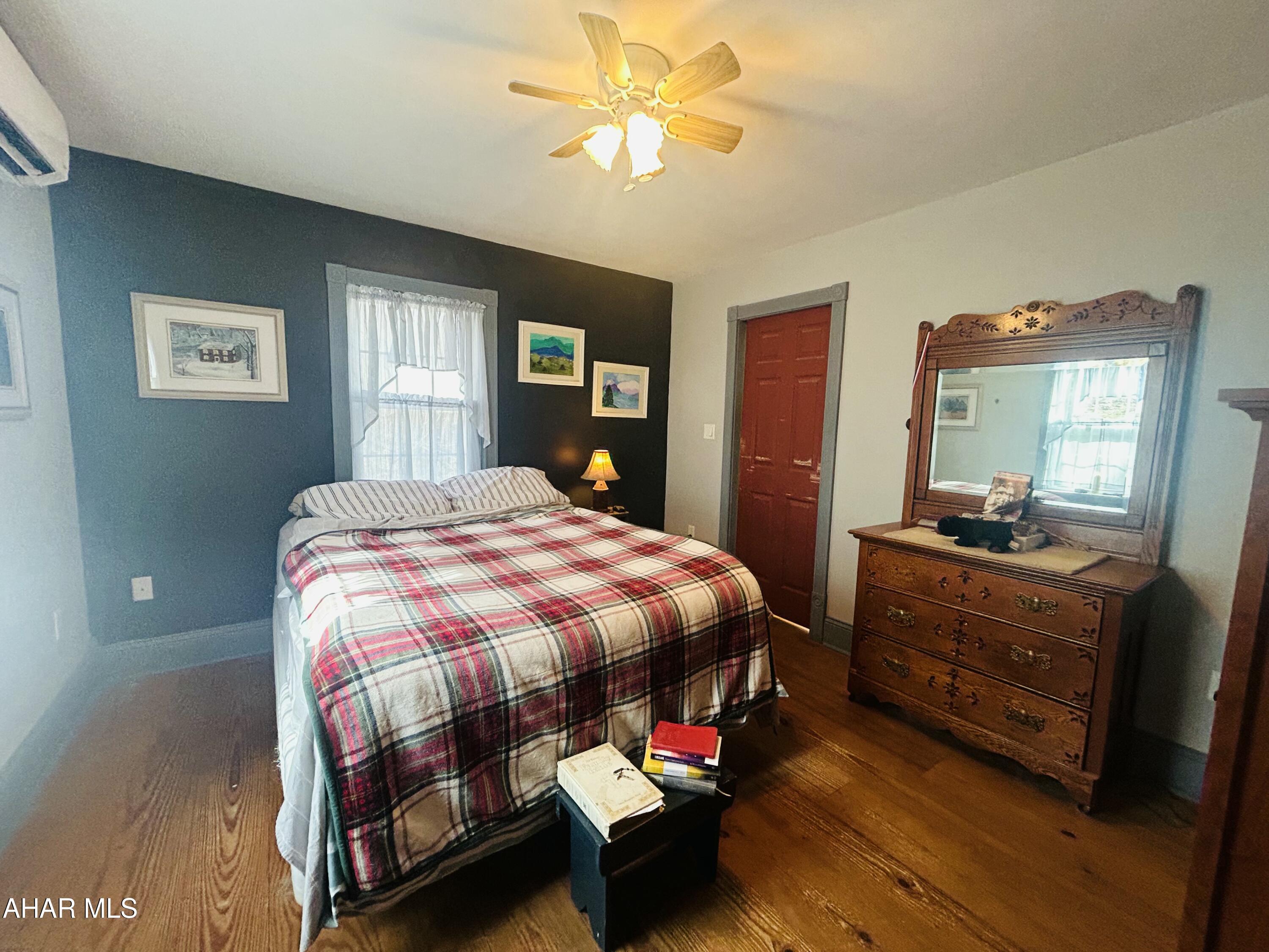 Juniata Gap - Residential