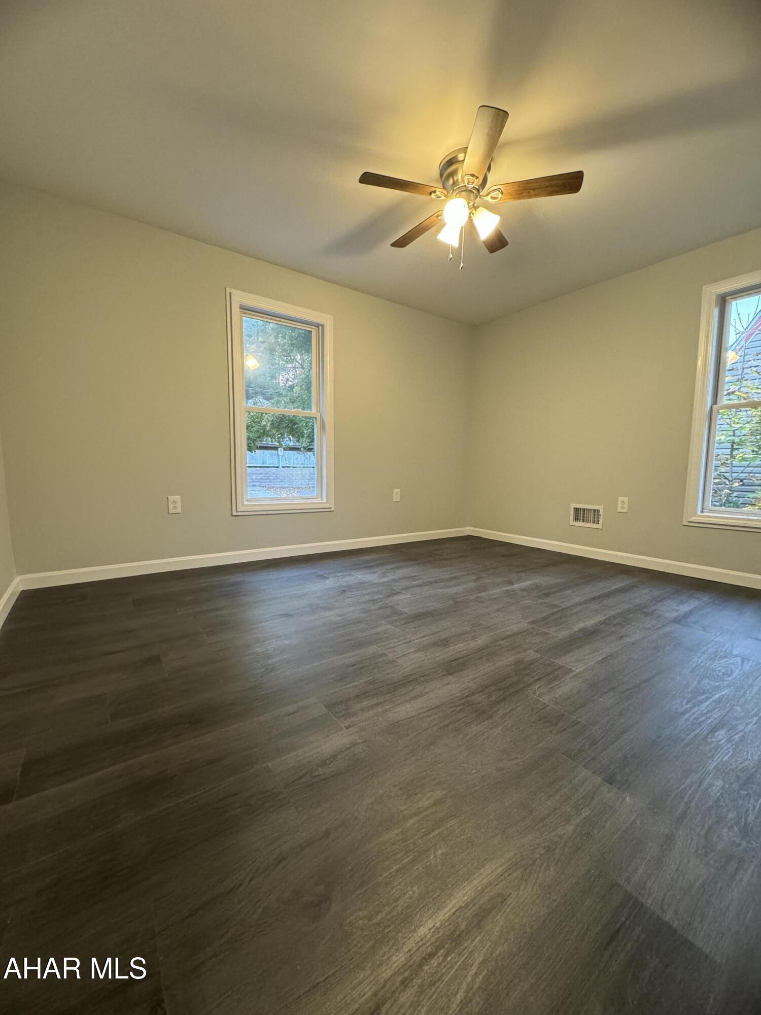 Llyswen - Residential