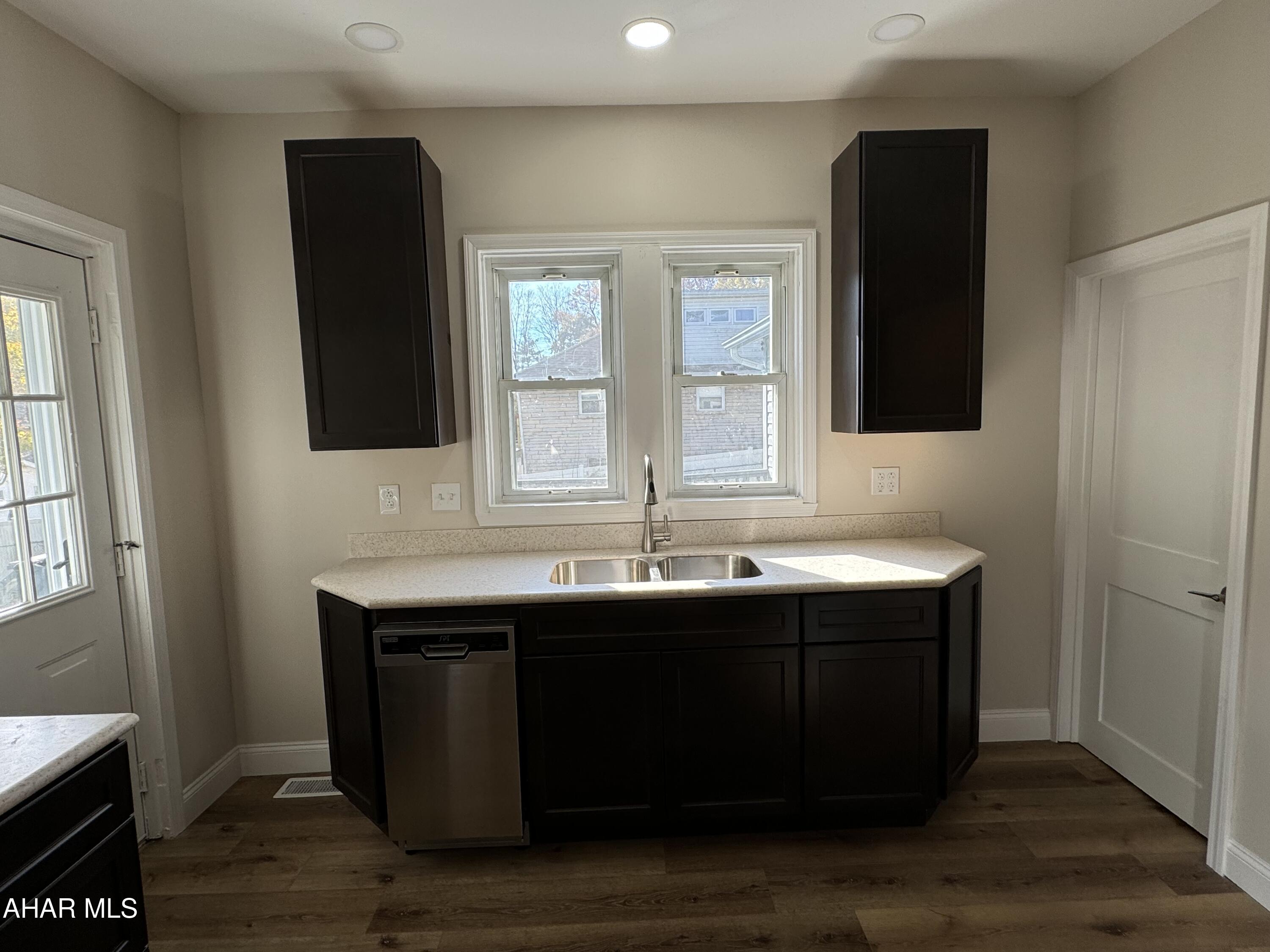 Llyswen - Residential