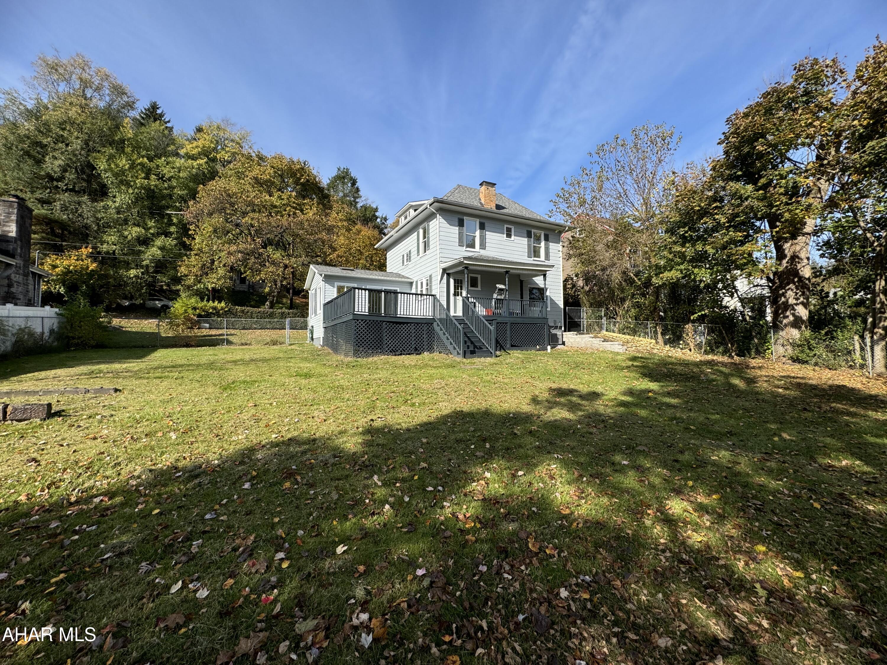 Llyswen - Residential