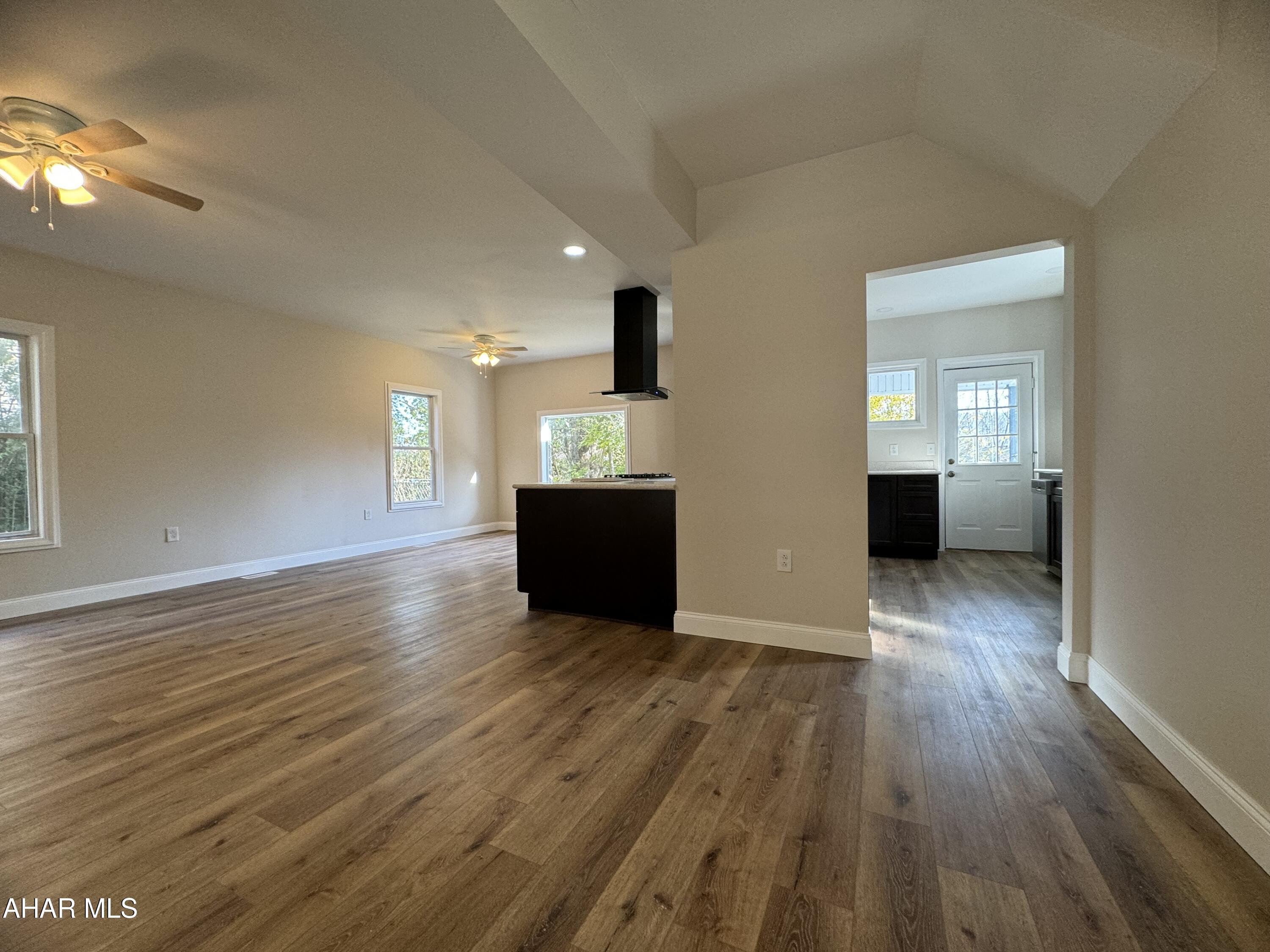 Llyswen - Residential