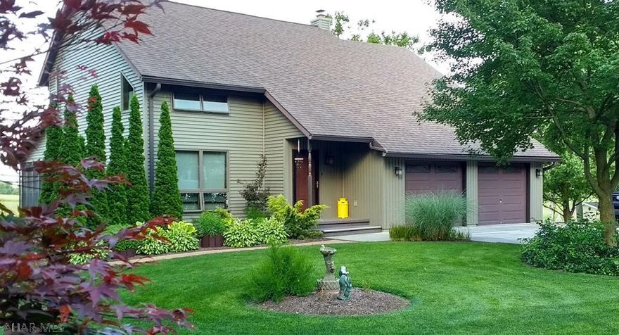 Wow! What a gem! A beautiful, pristine, contemporary style house in a great location within the Spring Cove School District.  From the homes well maintained exterior to the immaculate landscaping to the incredible country setting, there's not much this home does not offer.  With 1 BR and full bath on main floor and 3BR and full bath on 2nd floor, it meets a wide range of living possibilities.  Its loaded with lots of amenities and property features that make this a home of your dreams.  Go to www.homeinthecove.com for much more fantastic information on this incredible property.  Why not make this your home in the Cove?  A 1% deposit is required on offer amount made on the property.