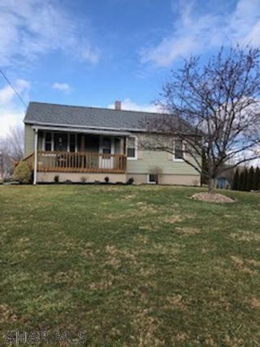 Nice ranch with newer siding, windows, deck situated on .37 of an acre.  Home is move in ready and nicely cared for.  Bath has been totally remodeled.
