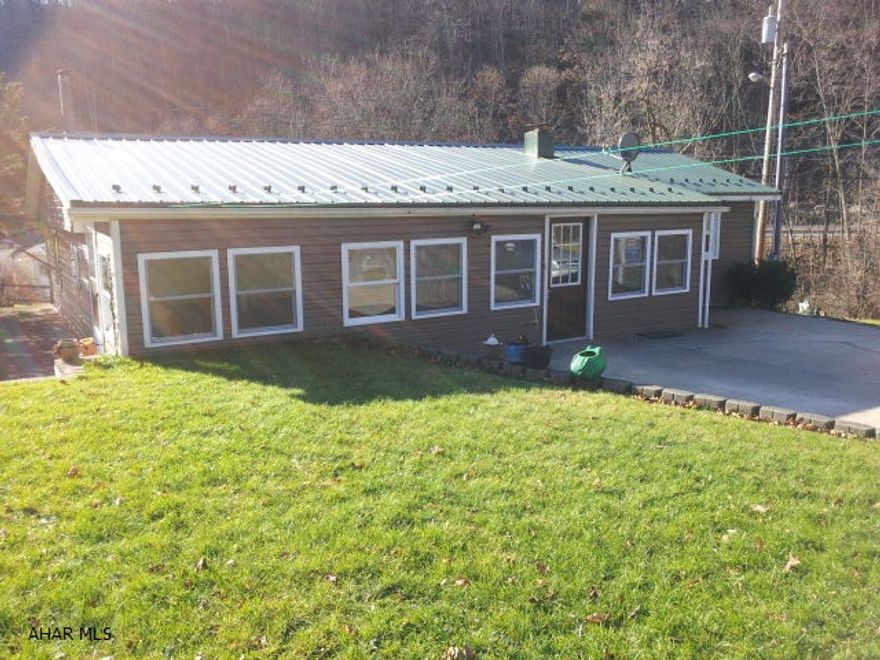 REDUCED! 3BD 1BA home in spruce creek! perfect hunting or fishing retreat! newer roof windows and siding! BRING OFFERS!