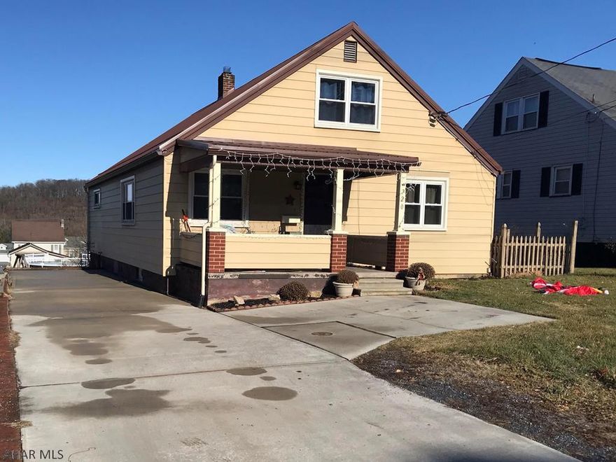 Spacious family home with many updates.  New roof, new furnace with heat pump, new windows, new plumbing, and new granite countertop. Kitchen includes an electric range, refrigerator, dishwasher,and microwave.  The first floor laundry room includes a stackable washer/dryer.  There are two family rooms downstairs along with a 3/4 bath, and a nice sized room that could be used for an office or playroom.  Glass doors lead out from the family room to a large concrete patio and an above ground pool.  Front covered porch and side covered stoop.  There's a double wide concrete driveway and the back yard is fenced in.  So much room in and out!  Come take a look!