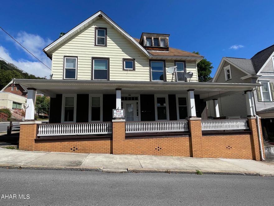 This 4 unit apartment building in Tyrone offers a great investment opportunity. With 4 recently renovated 1 bedroom, 1 bathroom units, new owners can expect strong rental demand. The owner pays water & sewer. Heat & Electric is separated for each unit. With a detached 2 car garage, there is room for storage or additional workshop space. Located in the heart of Tyrone, these apartments put renters steps away from local  conveniences. An excellent property for investors, ready to show and ready to rent. Don't miss the chance to own this 4 unit building.