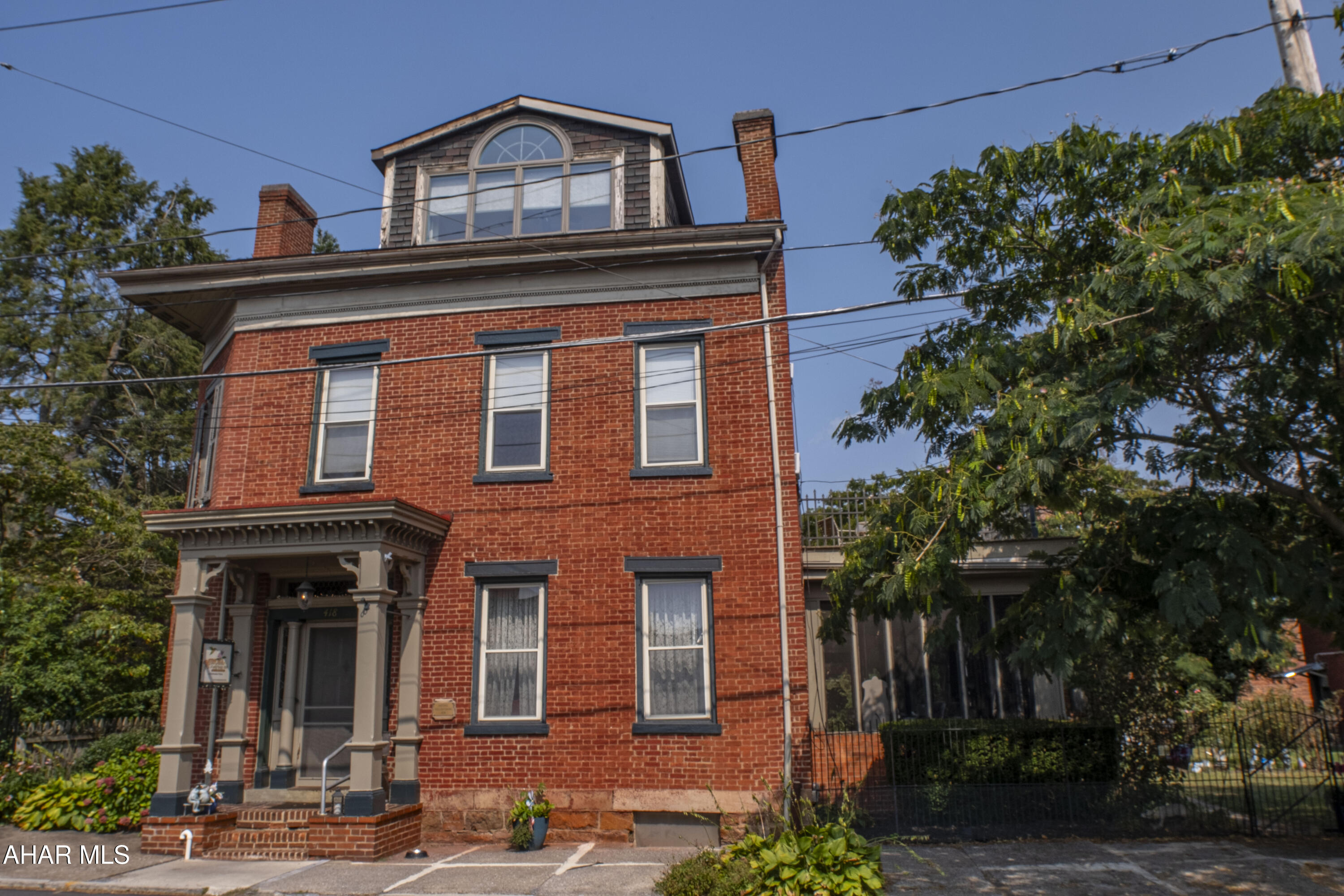 Hollidaysburg - Commercial Sale