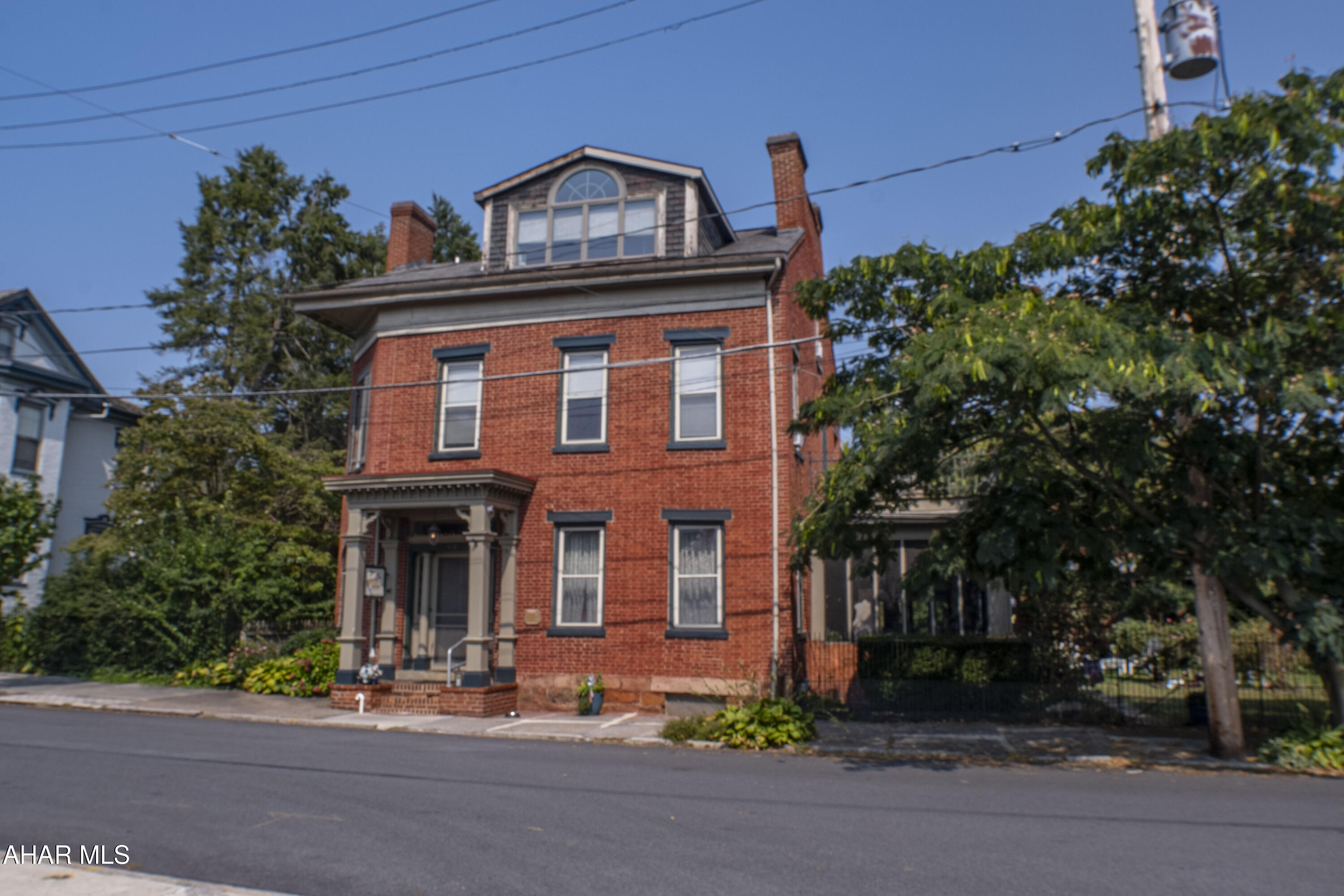 Hollidaysburg - Commercial Sale