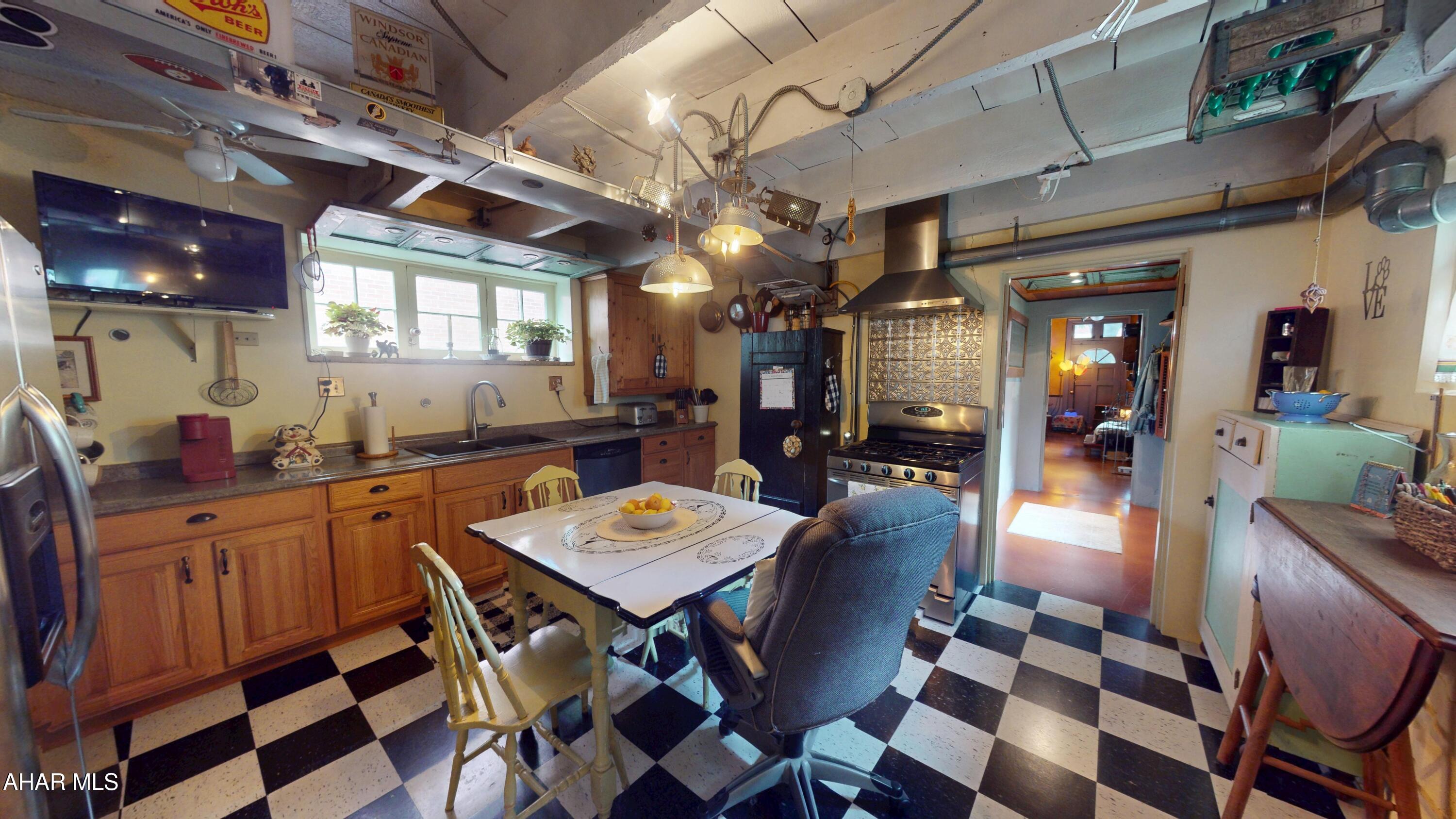 Hollidaysburg - Commercial Sale