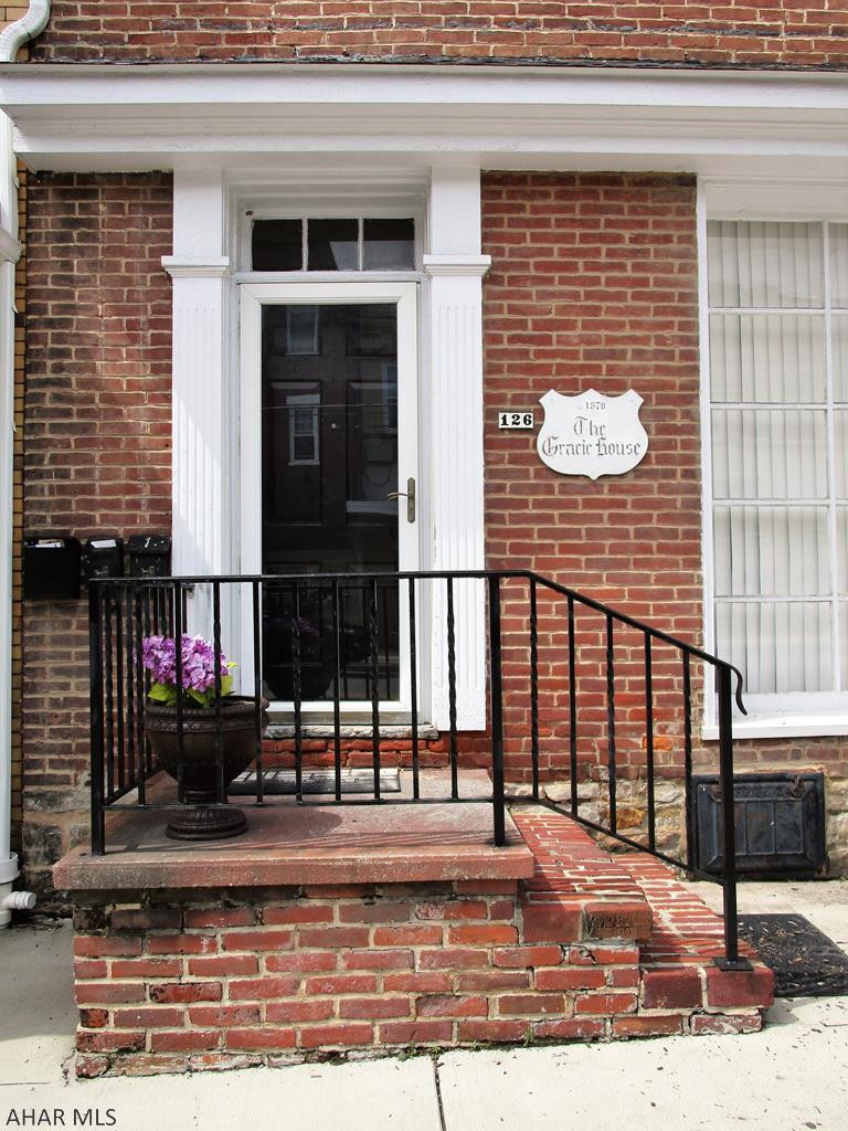 Unknown - Residential Lease